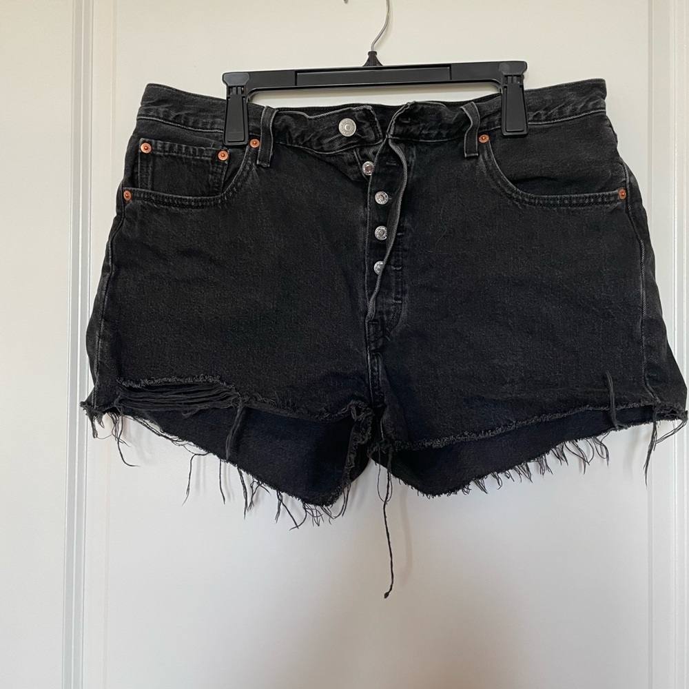 Levi’s Black Denim Women's  Shorts
